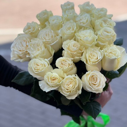 Букет из белых роз - купить с доставкой в по Кусе